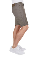 Load image into Gallery viewer, MEN’S BLAIR 5-POCKET SHORT - TAUPE
